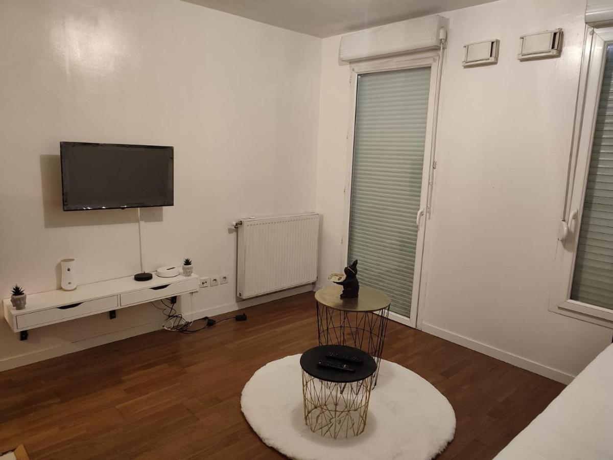 Chaleureux Studio Kais Apartment Bron Exterior photo
